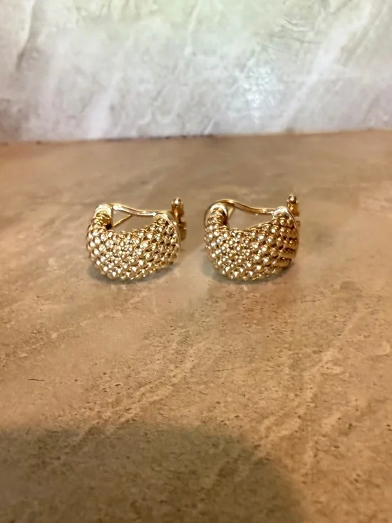 NWOT Italian Gold Mesh Hoop Earrings in 14k Gold Vermeil over Sterling Silver - Picture 2 of 6